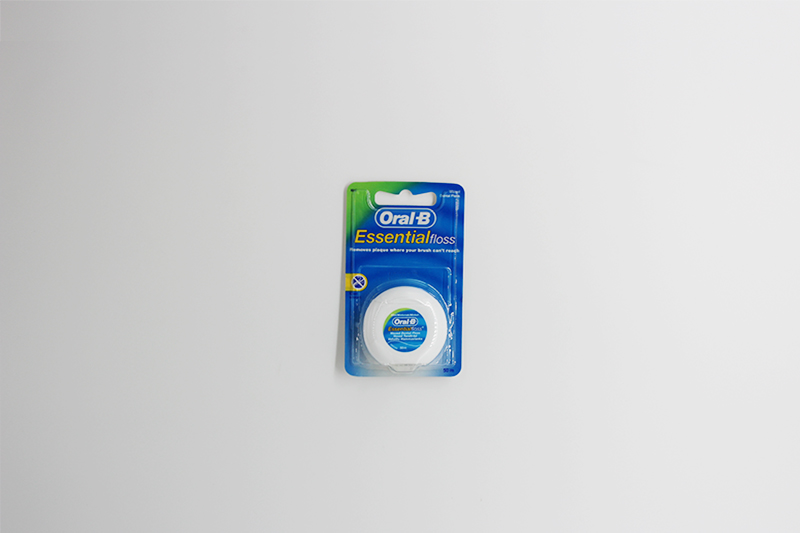 Oral B Waxed Floss 12 x 50m