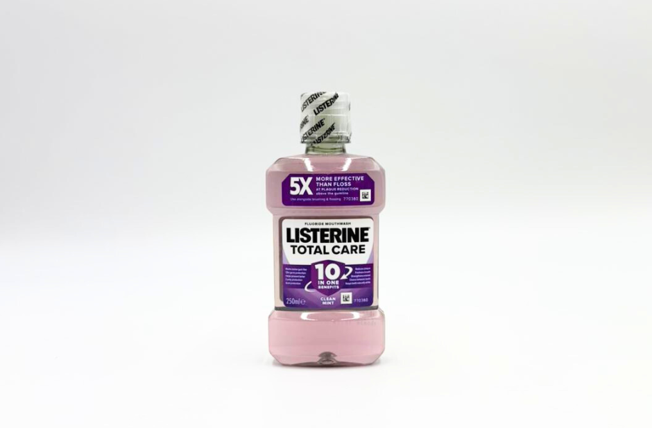 Listerine Total Care Mouthwash Clean Mint 6 x 250ml